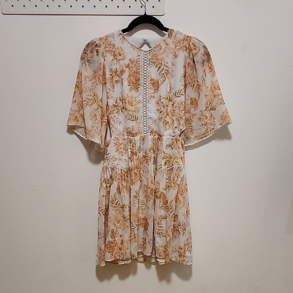 Chic Floral Mini Dress in Cream and Brown